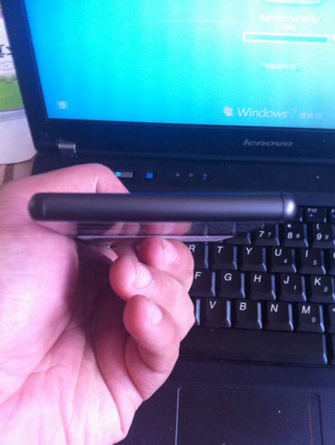Leaked-pictures-of-the-Sony-Xperia-Z3-2