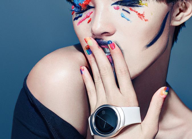 Samsung-Gear-S2-promo-image