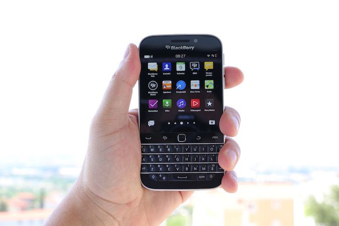 BlackBerry Classic u ruci